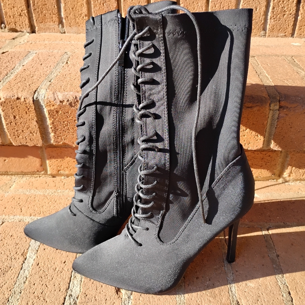 Woman's (PrettyLittleThing)Black Lace-Up High Heel Boots Size 7 (Used) (As Is)..
